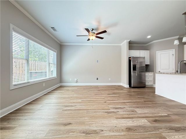 316 Cashes Court, Lilburn, GA 30047