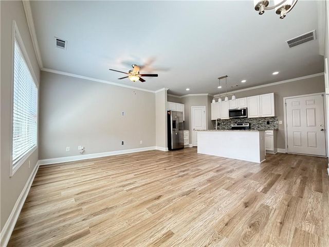 316 Cashes Court, Lilburn, GA 30047