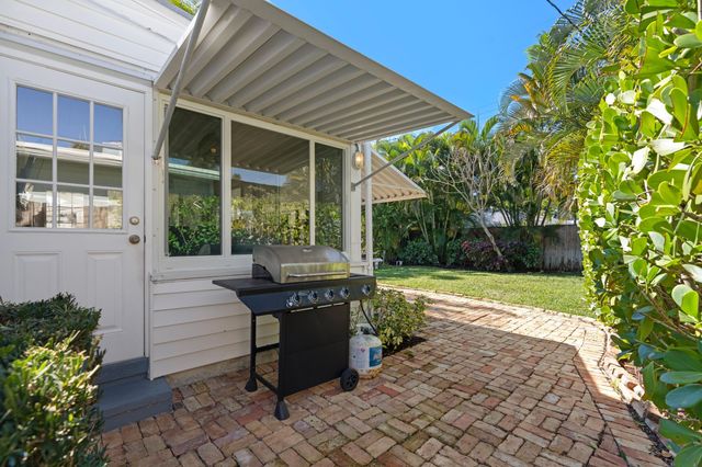 1517 N Palmway, Lake Worth Beach, FL 33460