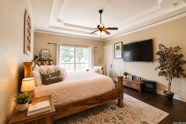 105 N Abrego Crossing, Floresville, TX 78114