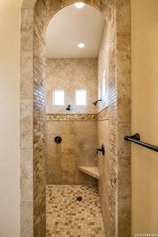 105 N Abrego Crossing, Floresville, TX 78114