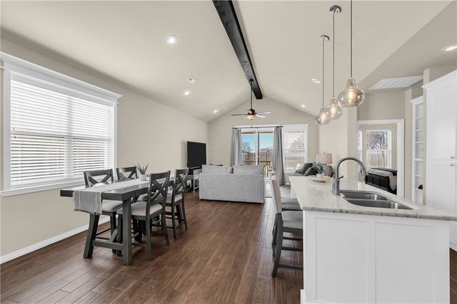 442 SW Glover Street, Bentonville, AR 72712