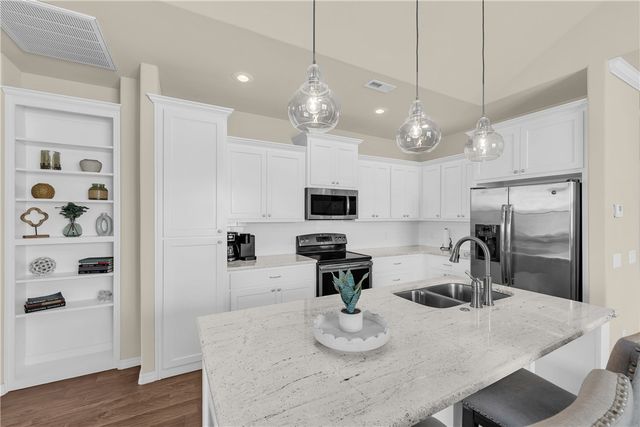 442 SW Glover Street, Bentonville, AR 72712