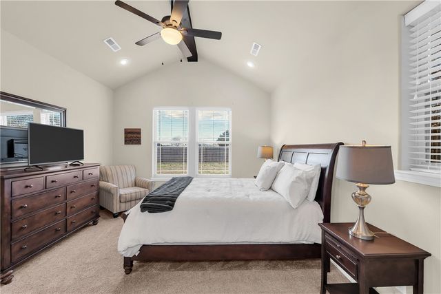 442 SW Glover Street, Bentonville, AR 72712