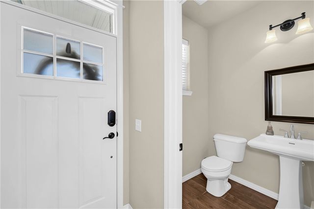 442 SW Glover Street, Bentonville, AR 72712