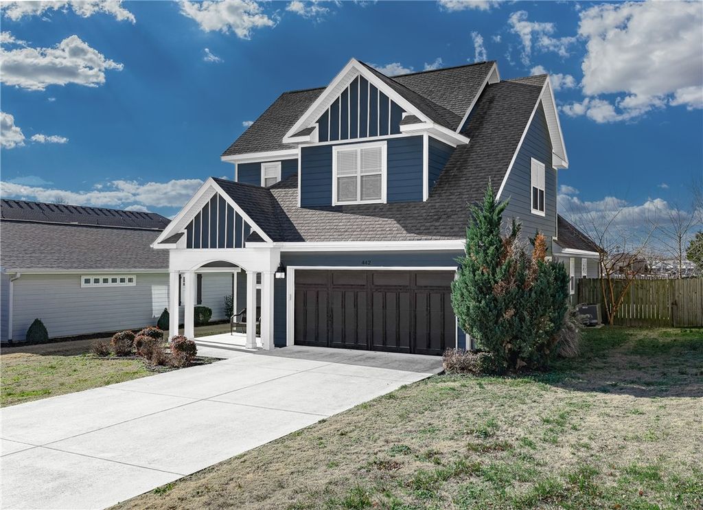 442 SW Glover Street, Bentonville, AR 72712