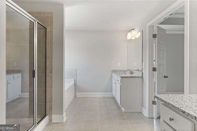 3976 Lockaby Way, Lawrenceville, GA 30044
