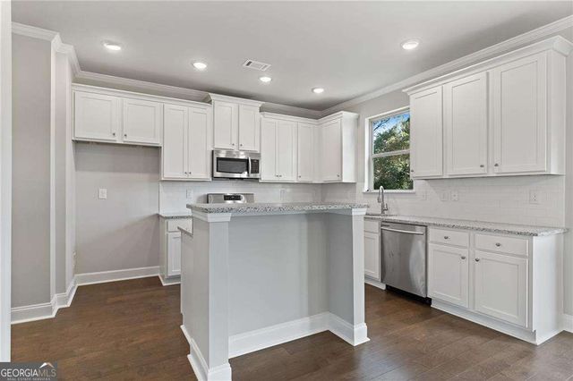 3976 Lockaby Way, Lawrenceville, GA 30044