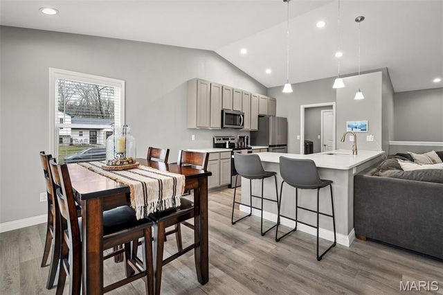 1100 Baseball Drive, Foristell, MO 63348