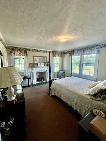 6068 Charleston Highway, Walterboro, SC 29488