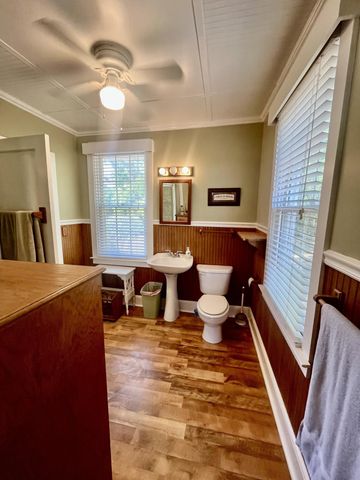 6068 Charleston Highway, Walterboro, SC 29488