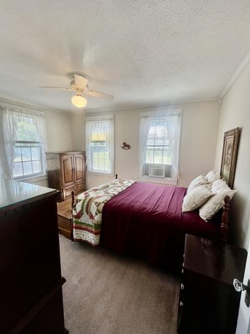 6068 Charleston Highway, Walterboro, SC 29488