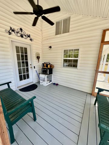 6068 Charleston Highway, Walterboro, SC 29488