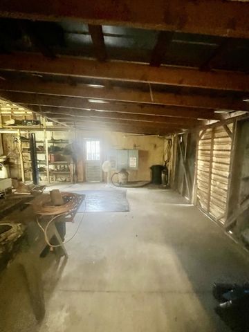 6068 Charleston Highway, Walterboro, SC 29488