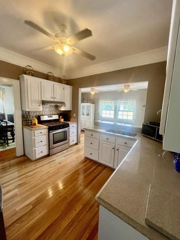 6068 Charleston Highway, Walterboro, SC 29488