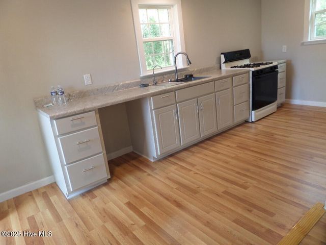 7682 Kershaw Road, Arapahoe, NC 28510