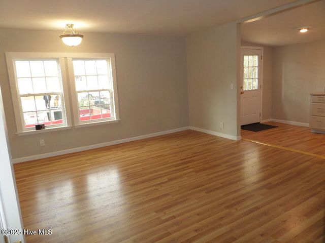 7682 Kershaw Road, Arapahoe, NC 28510