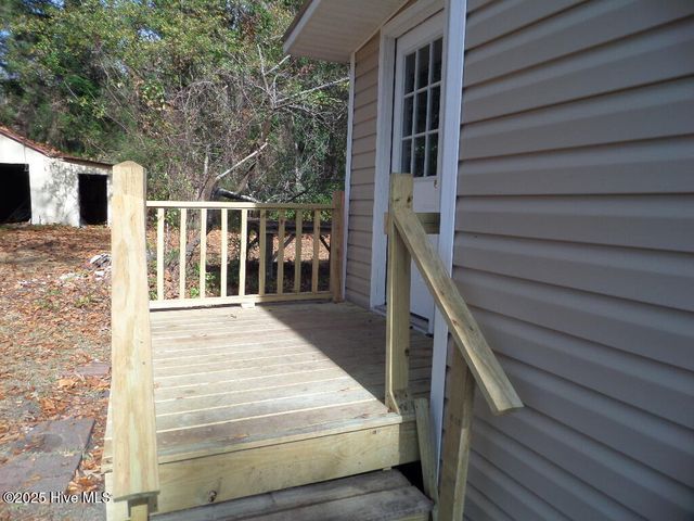 7682 Kershaw Road, Arapahoe, NC 28510