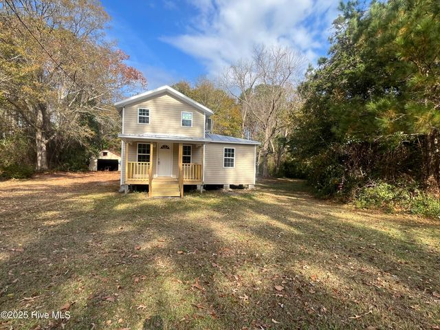 7682 Kershaw Road, Arapahoe, NC 28510