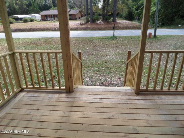 7682 Kershaw Road, Arapahoe, NC 28510