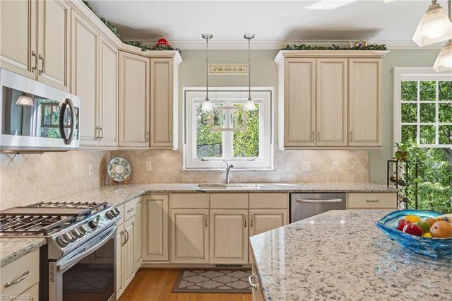 971 Ridge Gate Drive, Lewisville, NC 27023