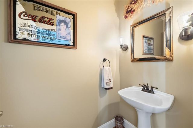 971 Ridge Gate Drive, Lewisville, NC 27023