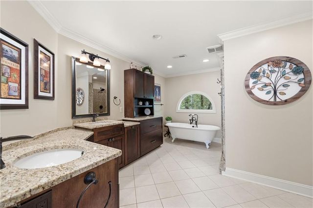 971 Ridge Gate Drive, Lewisville, NC 27023