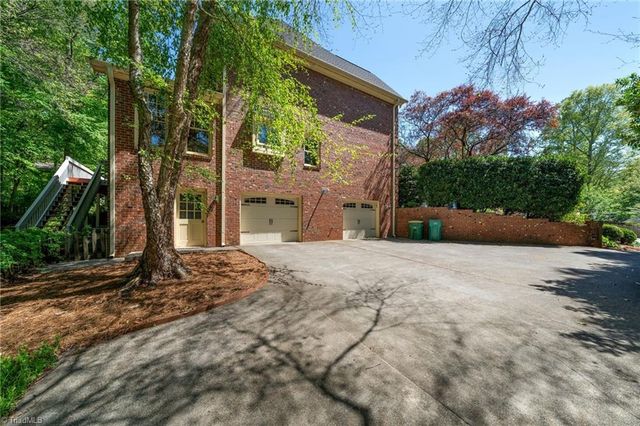 971 Ridge Gate Drive, Lewisville, NC 27023