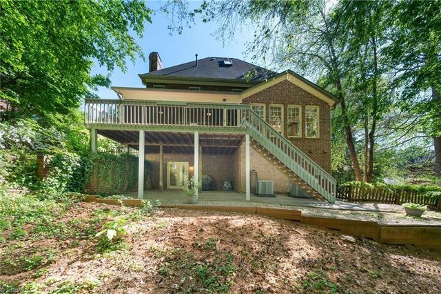 971 Ridge Gate Drive, Lewisville, NC 27023