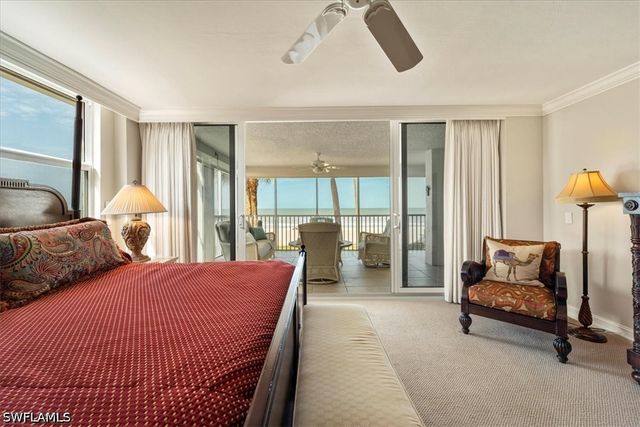 10691 Gulf Shore DR 200, Naples, FL 34108
