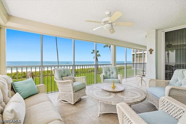 10691 Gulf Shore DR 200, Naples, FL 34108