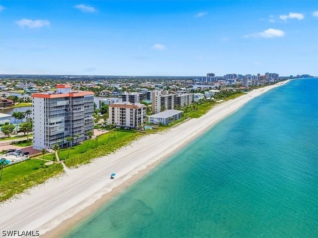 10691 Gulf Shore DR 200, Naples, FL 34108