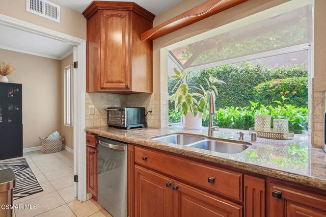 12400 Cherry Grove Street, Moorpark, CA 93021