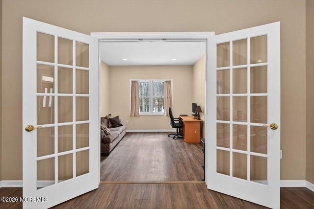 14 Yosemite Court, Old Bridge, NJ 08857