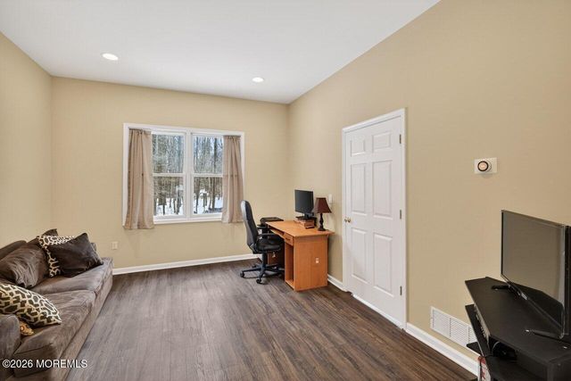 14 Yosemite Court, Old Bridge, NJ 08857