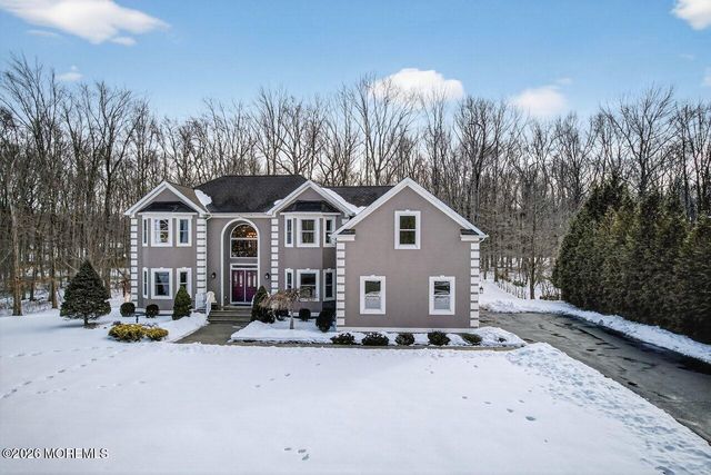 14 Yosemite Court, Old Bridge, NJ 08857