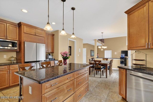 14 Yosemite Court, Old Bridge, NJ 08857