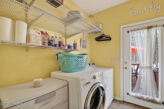 14 Yosemite Court, Old Bridge, NJ 08857