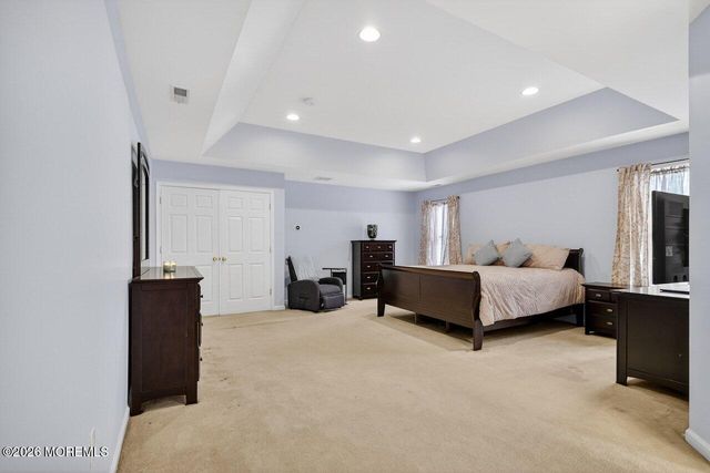 14 Yosemite Court, Old Bridge, NJ 08857