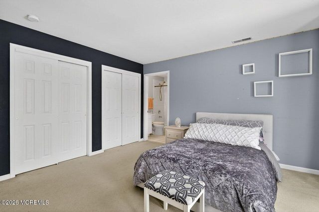 14 Yosemite Court, Old Bridge, NJ 08857