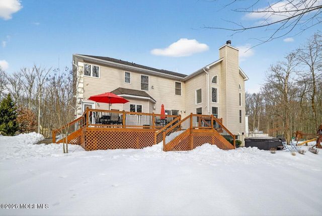 14 Yosemite Court, Old Bridge, NJ 08857