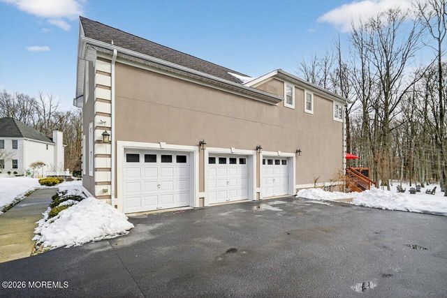 14 Yosemite Court, Old Bridge, NJ 08857