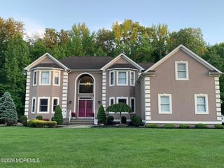 14 Yosemite Court, Old Bridge, NJ 08857