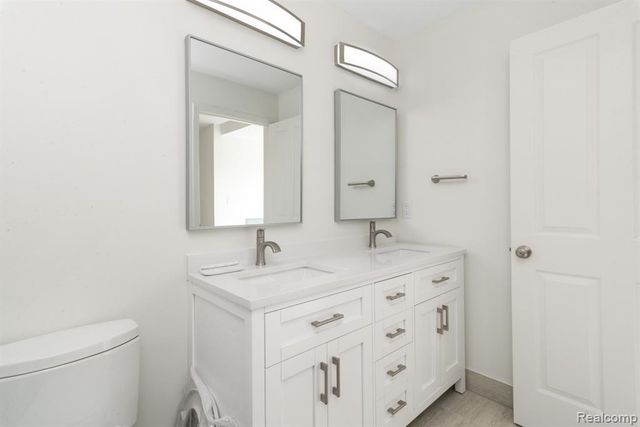 20072 Rodeo Court, Southfield, MI 48075