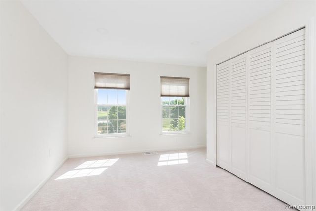 20072 Rodeo Court, Southfield, MI 48075
