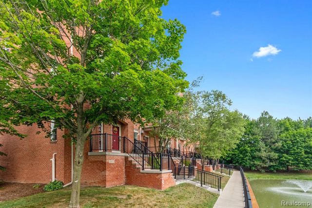20072 Rodeo Court, Southfield, MI 48075