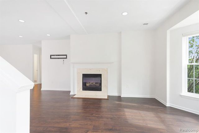 20072 Rodeo Court, Southfield, MI 48075