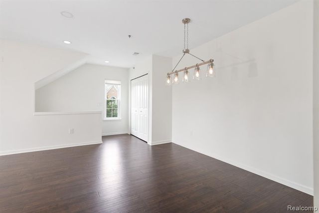 20072 Rodeo Court, Southfield, MI 48075