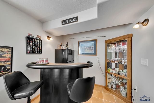 7120 CASTLEWOOD DR, Summerset, SD 57718