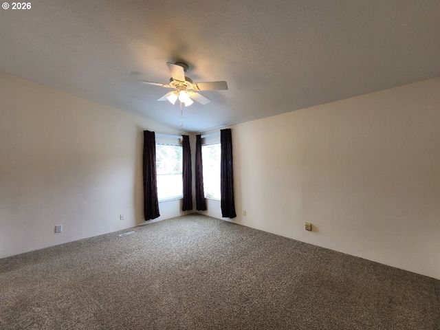 255 Se 15TH St, Bandon, OR 97411